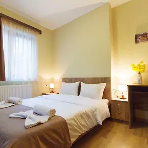 Otel Tabi, Tiflis